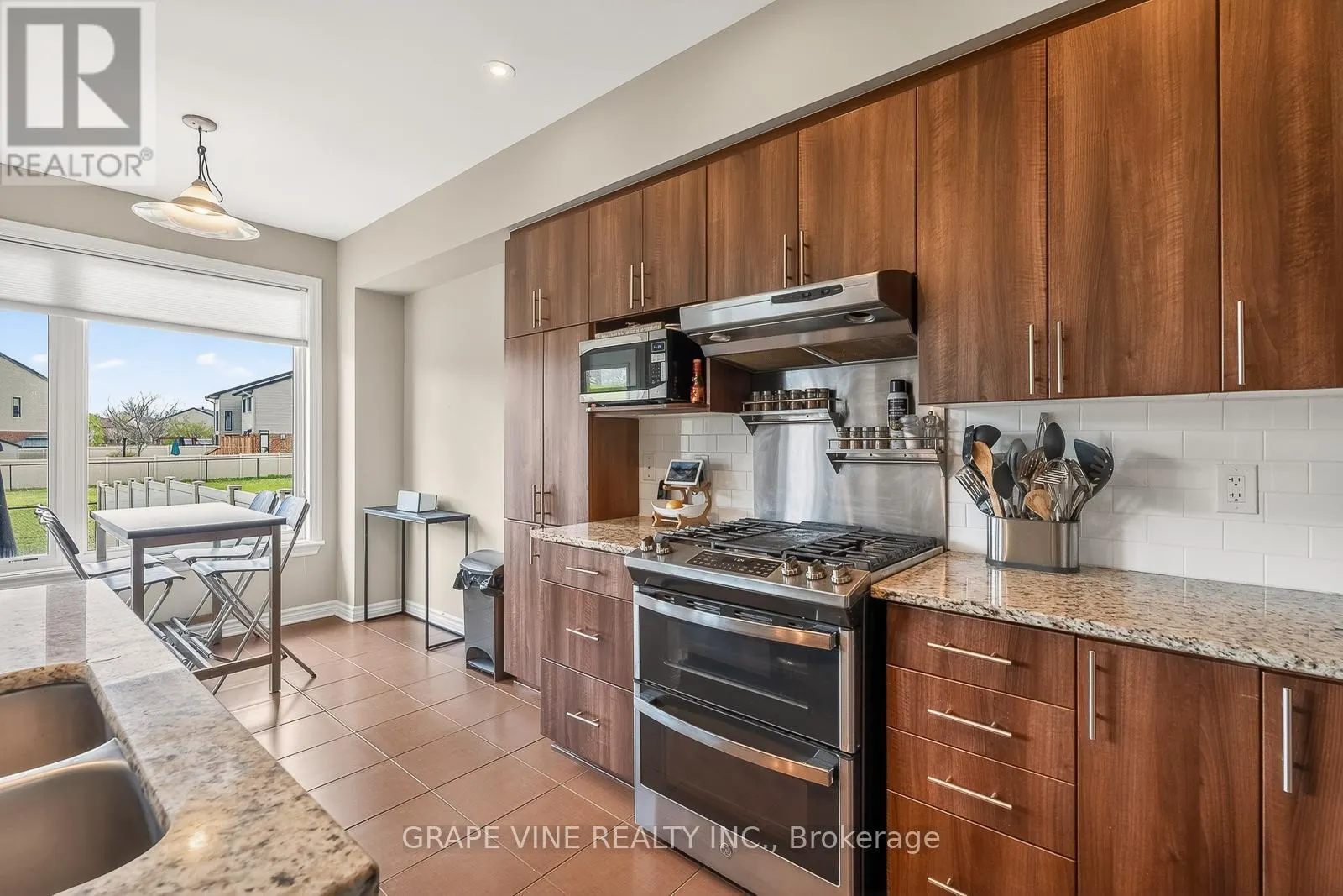 510 GRAND TULLY WAY