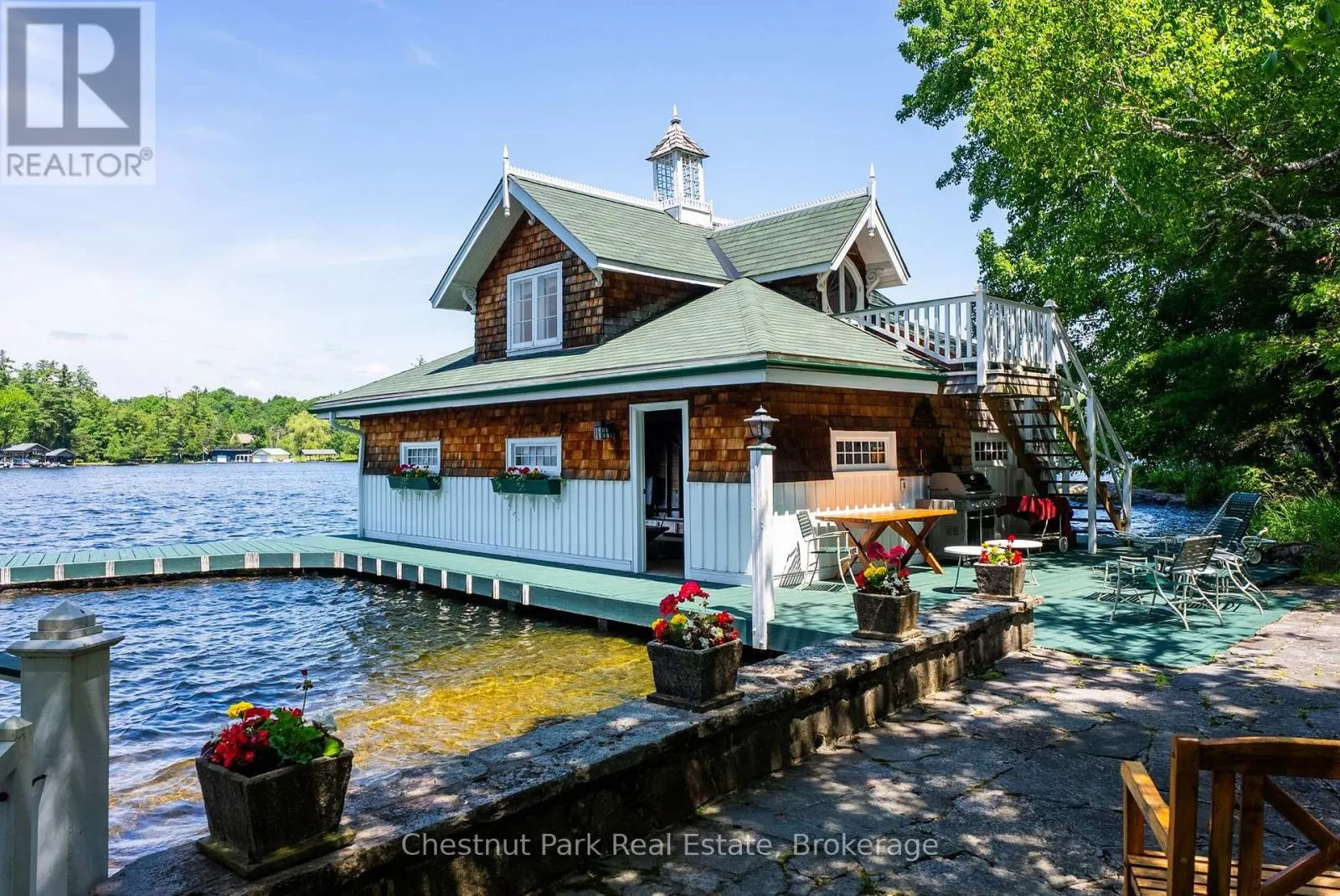 22 - 1052 LONGHURST ROAD #22