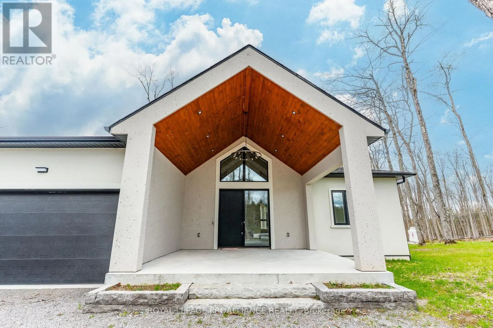 160 SUMCOT DRIVE