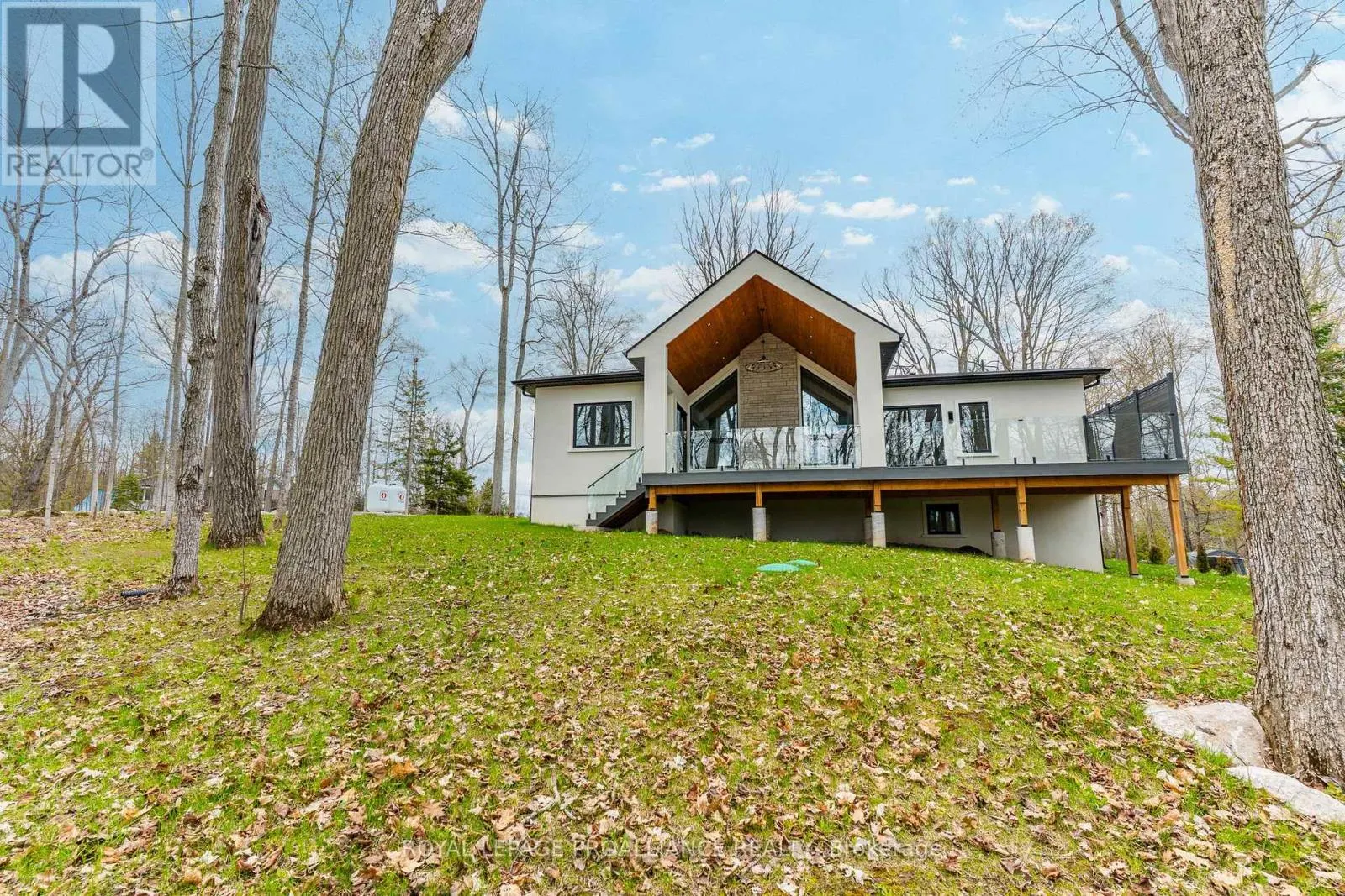 160 SUMCOT DRIVE