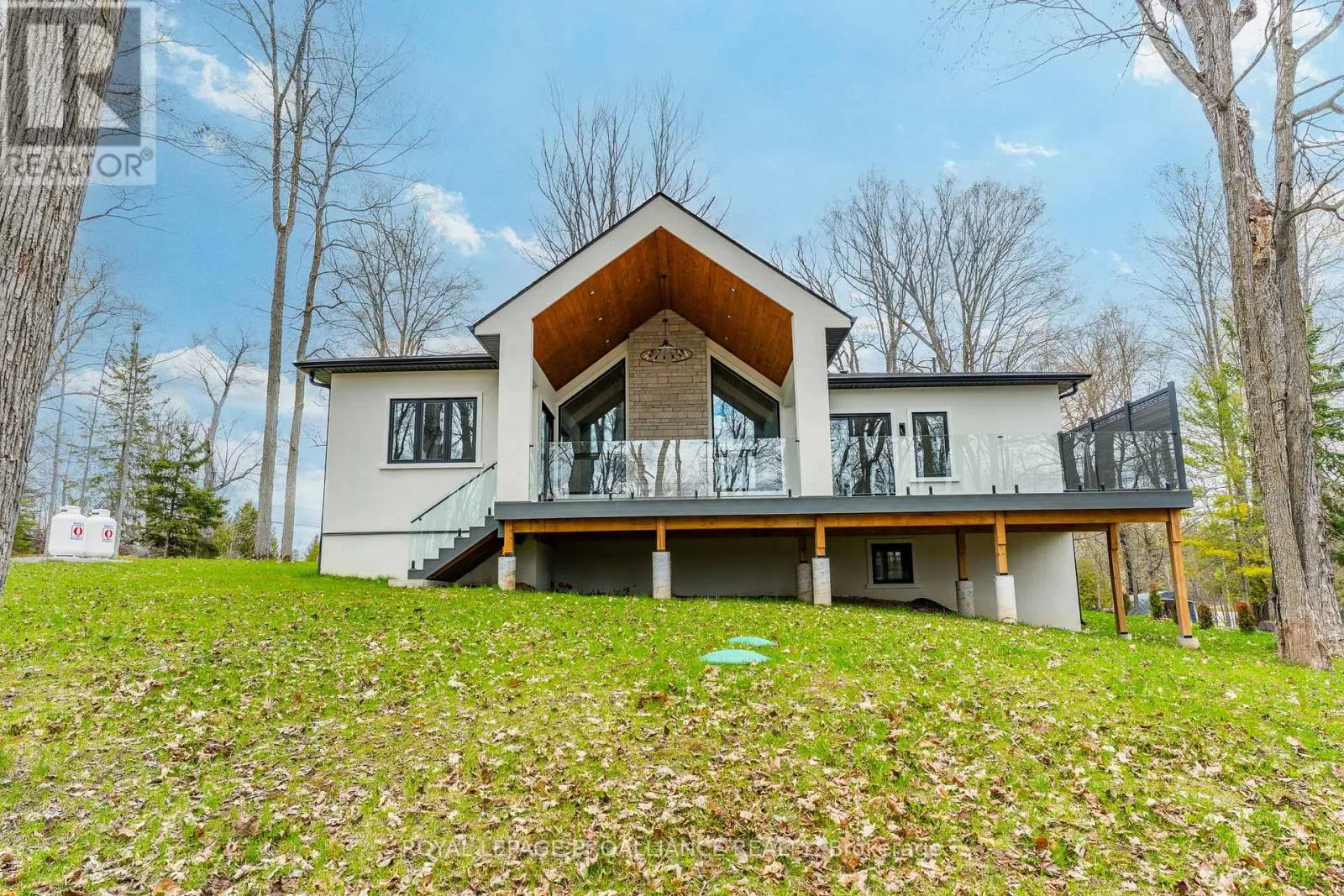 160 SUMCOT DRIVE
