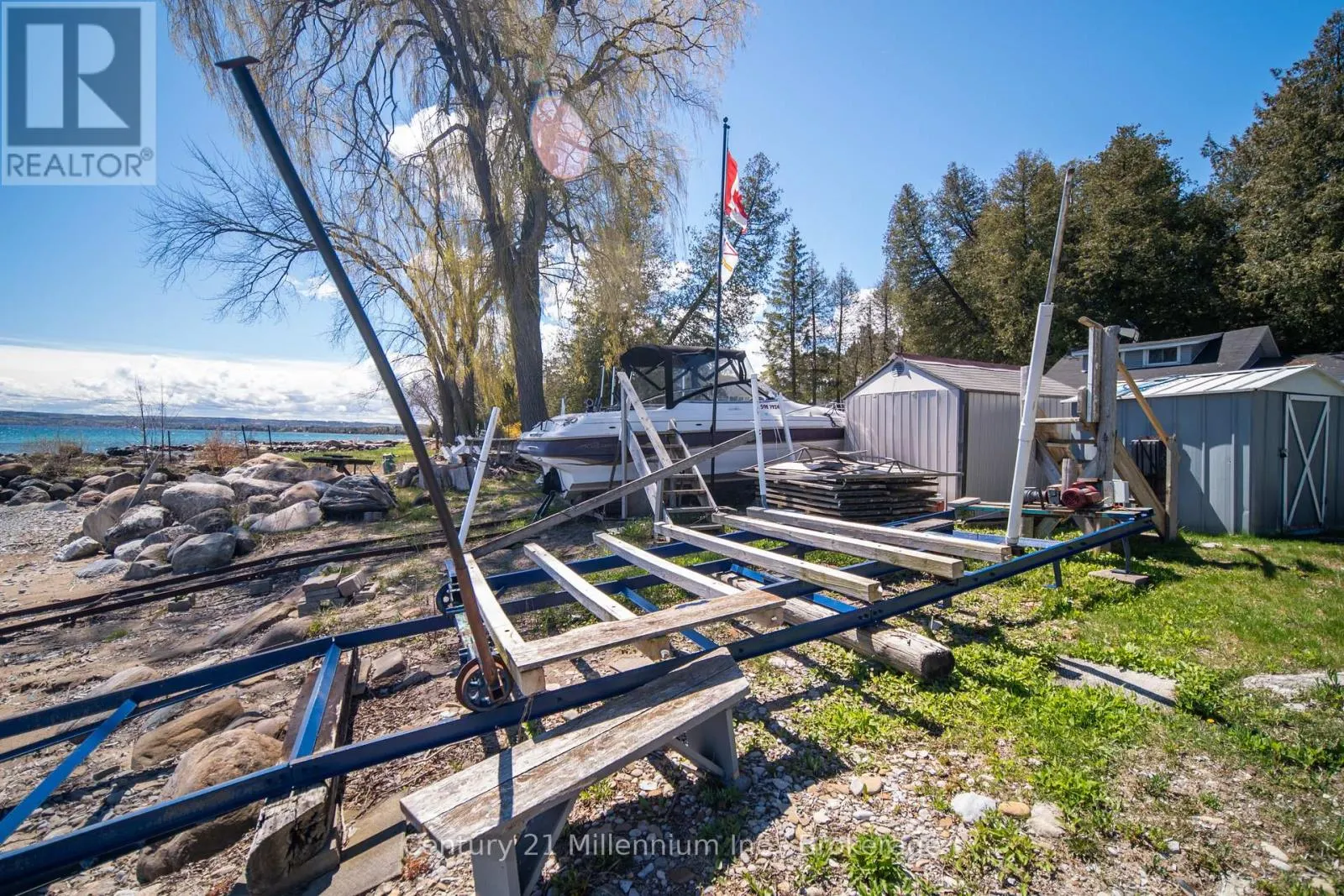 117 KIOWANA BEACH ROAD