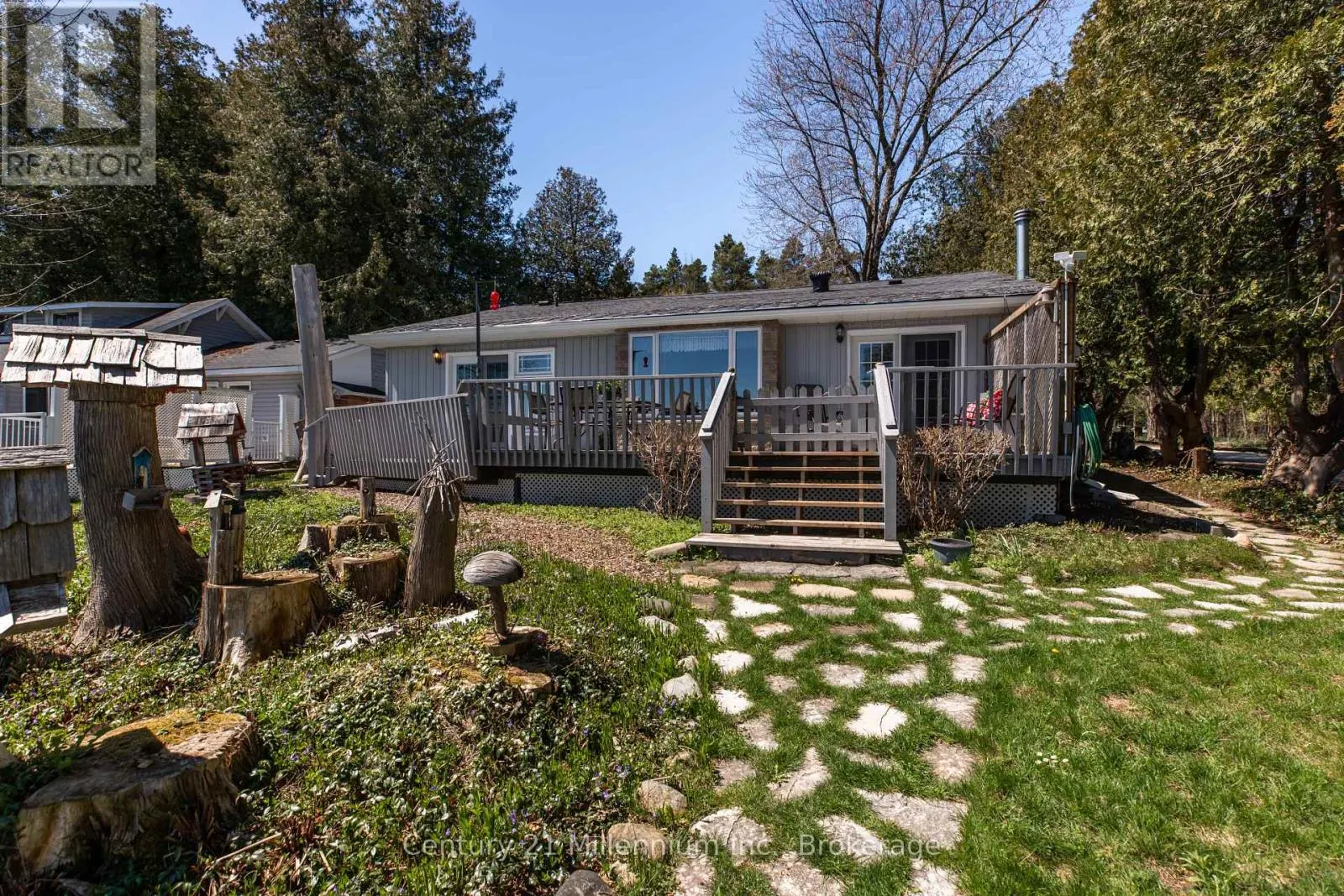 117 KIOWANA BEACH ROAD