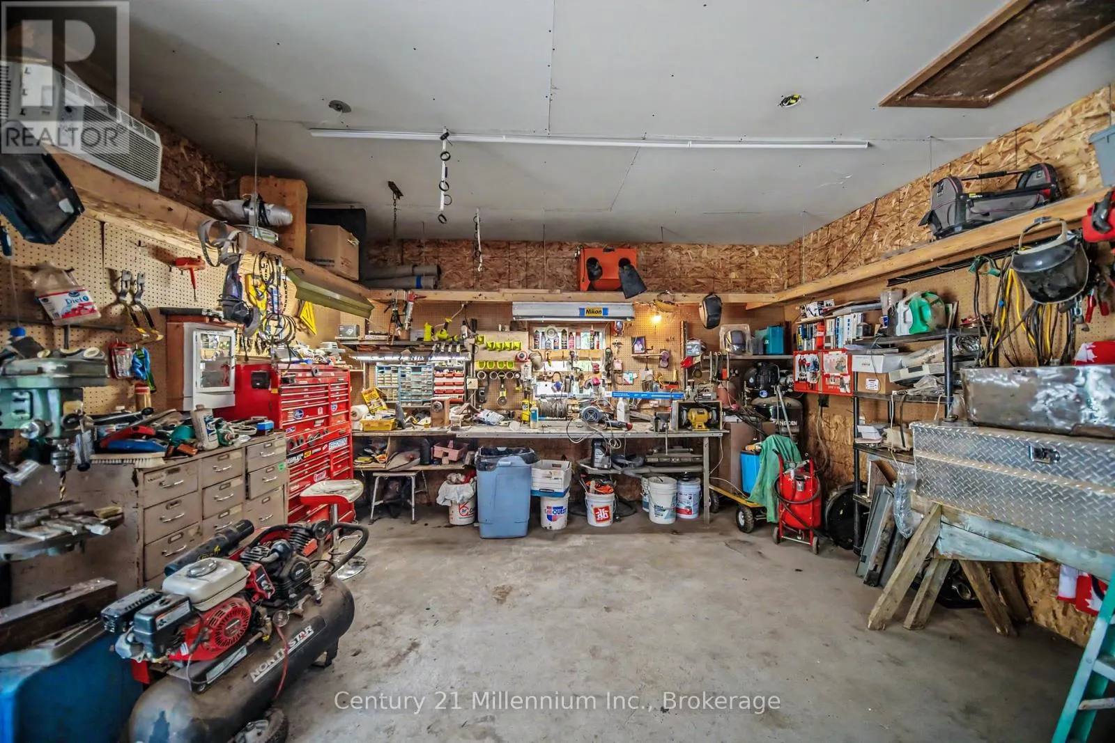 117 KIOWANA BEACH ROAD