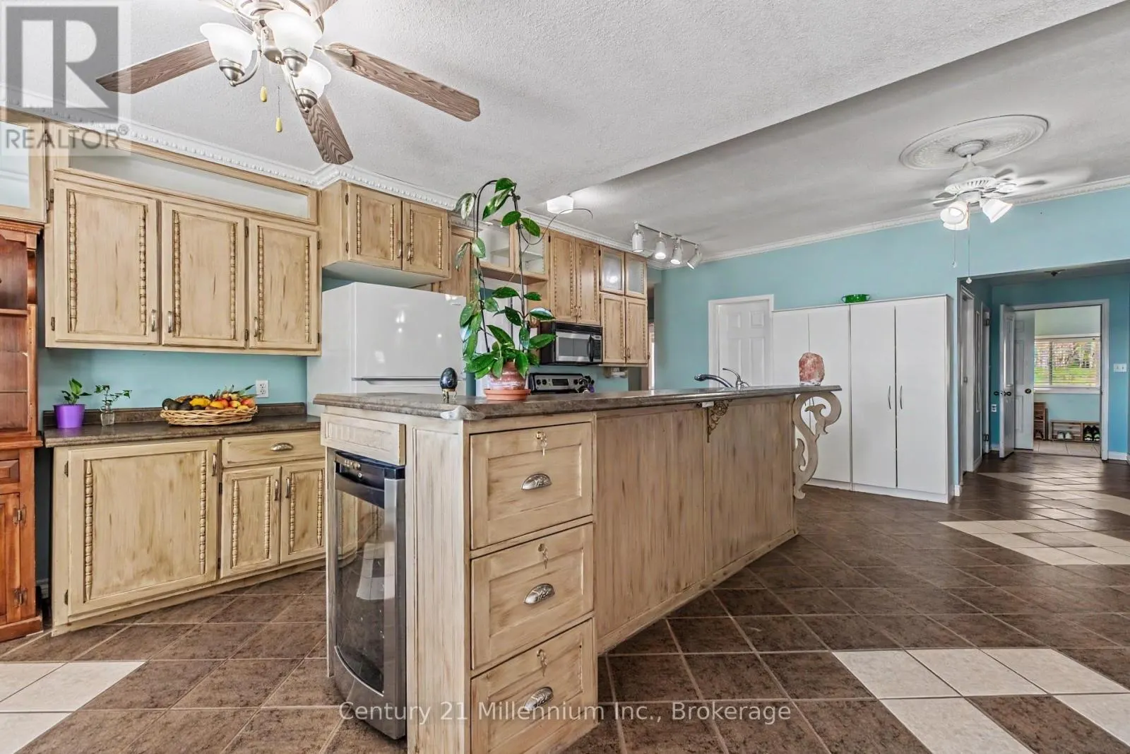 117 KIOWANA BEACH ROAD