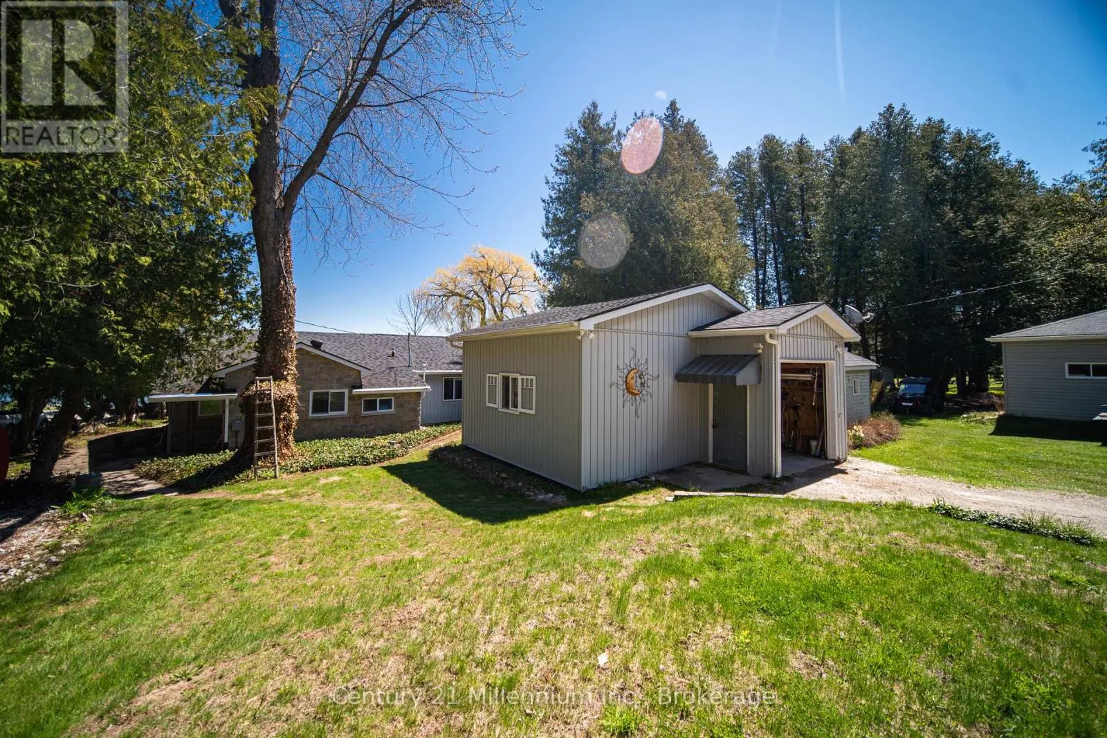 117 KIOWANA BEACH ROAD