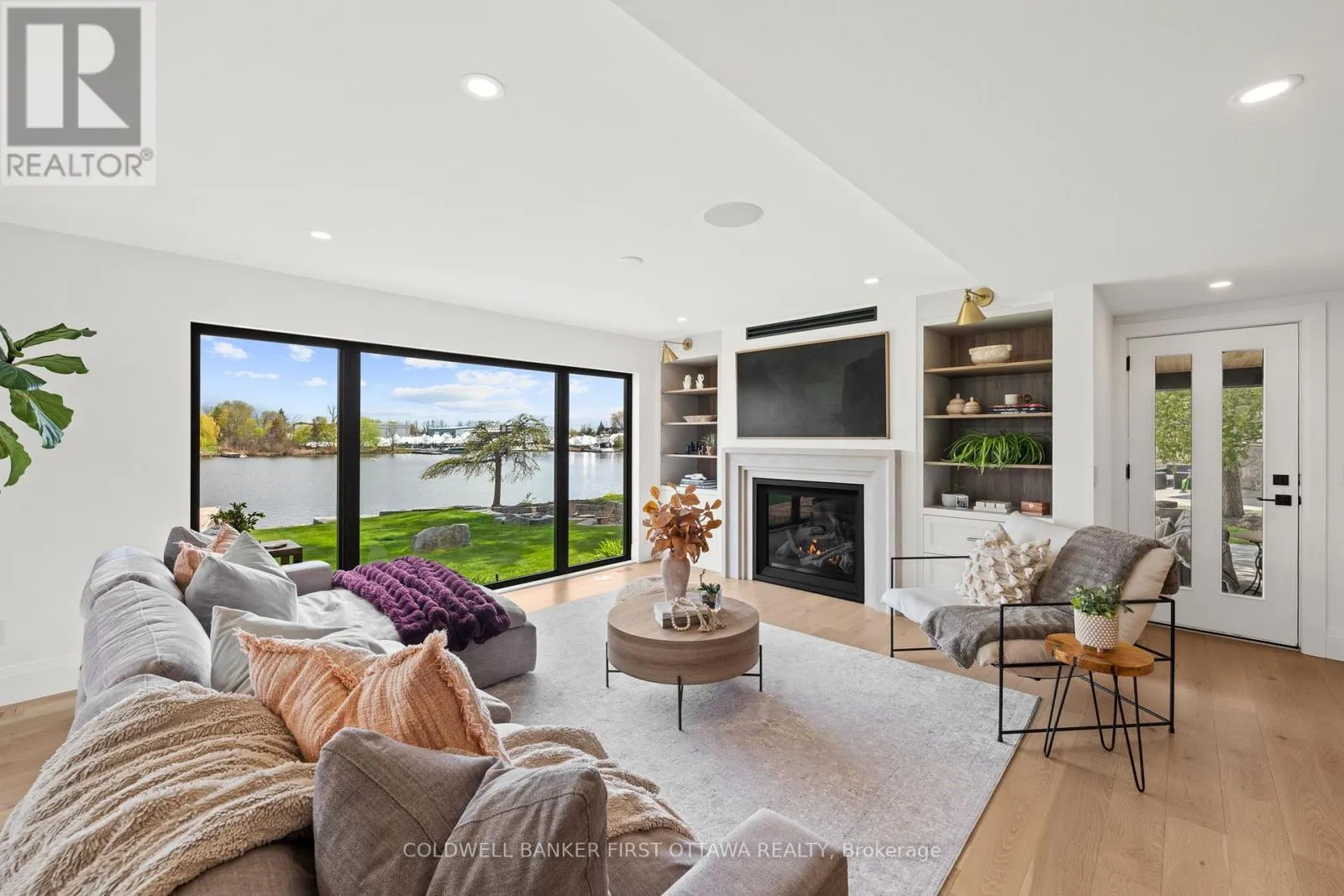 6619 MARINA DRIVE