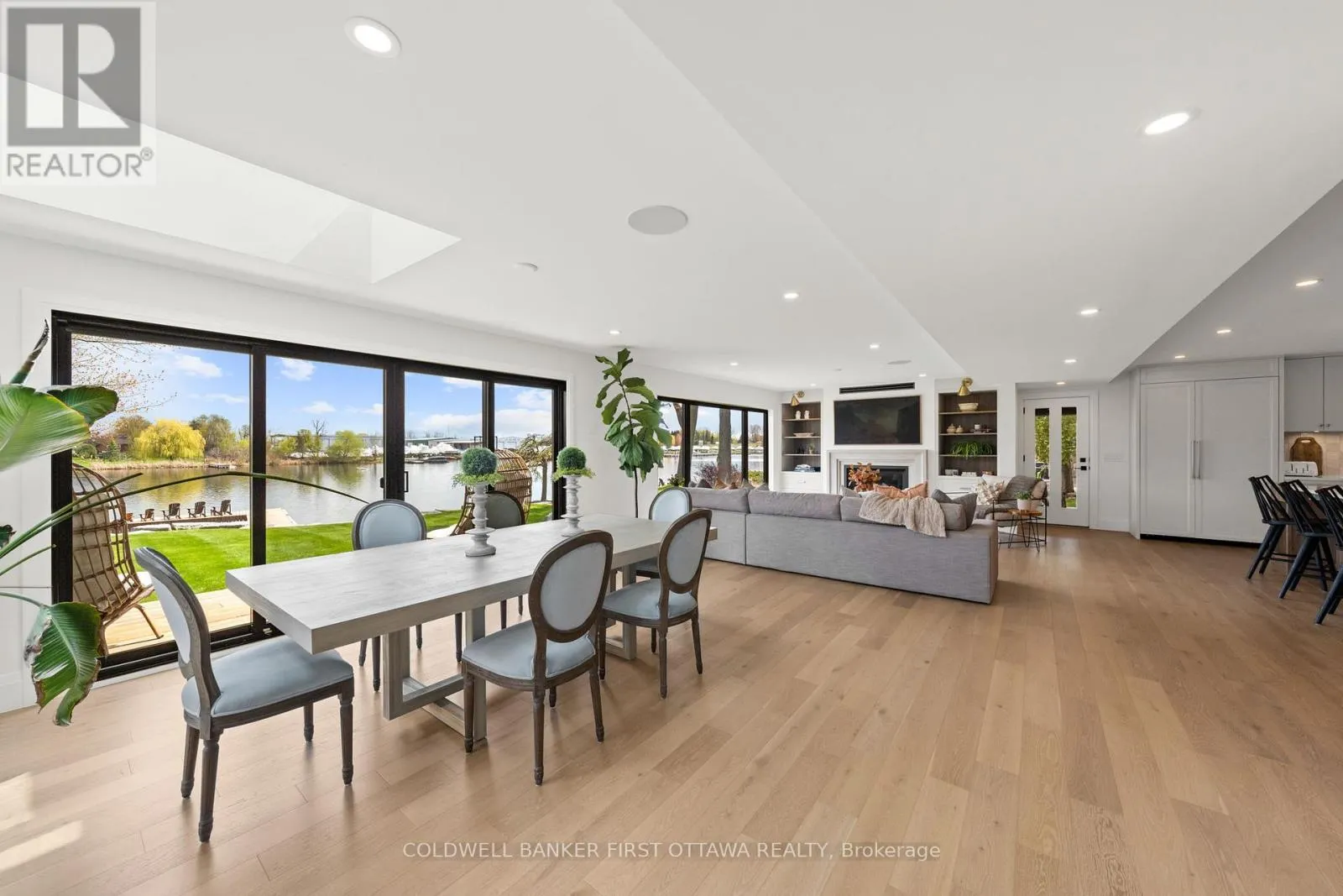 6619 MARINA DRIVE
