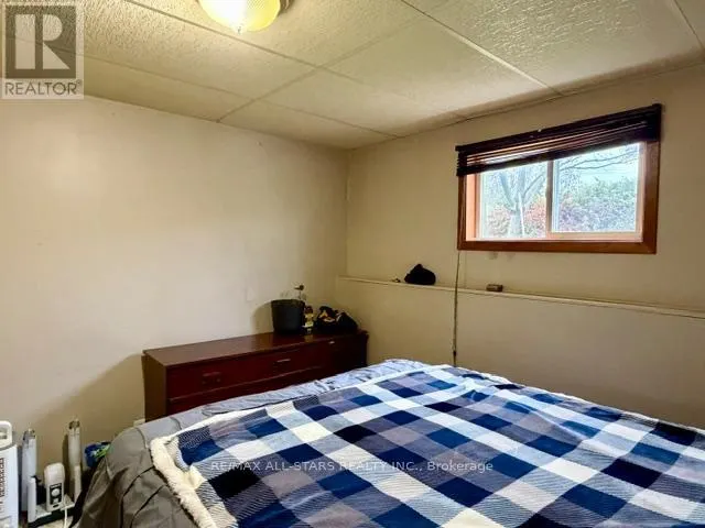 16 DUNN STREET