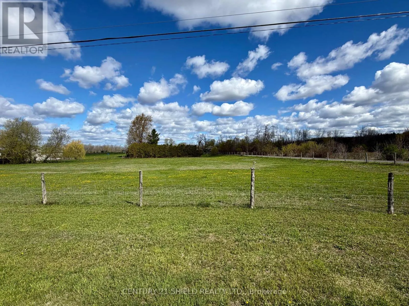 ST. ANDREWS - 17637 ISLAND ROAD E