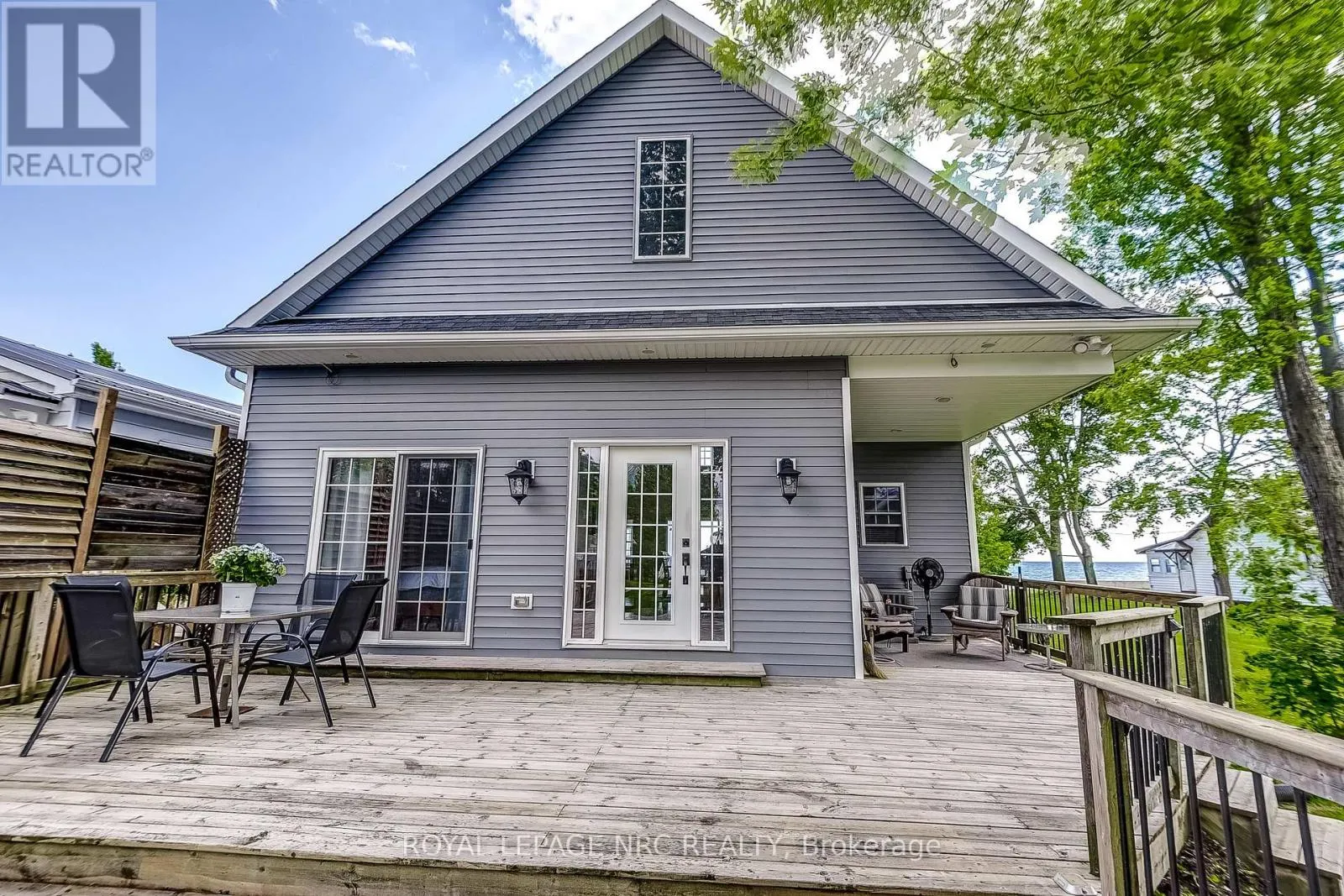 10849 LAKESHORE ROAD W