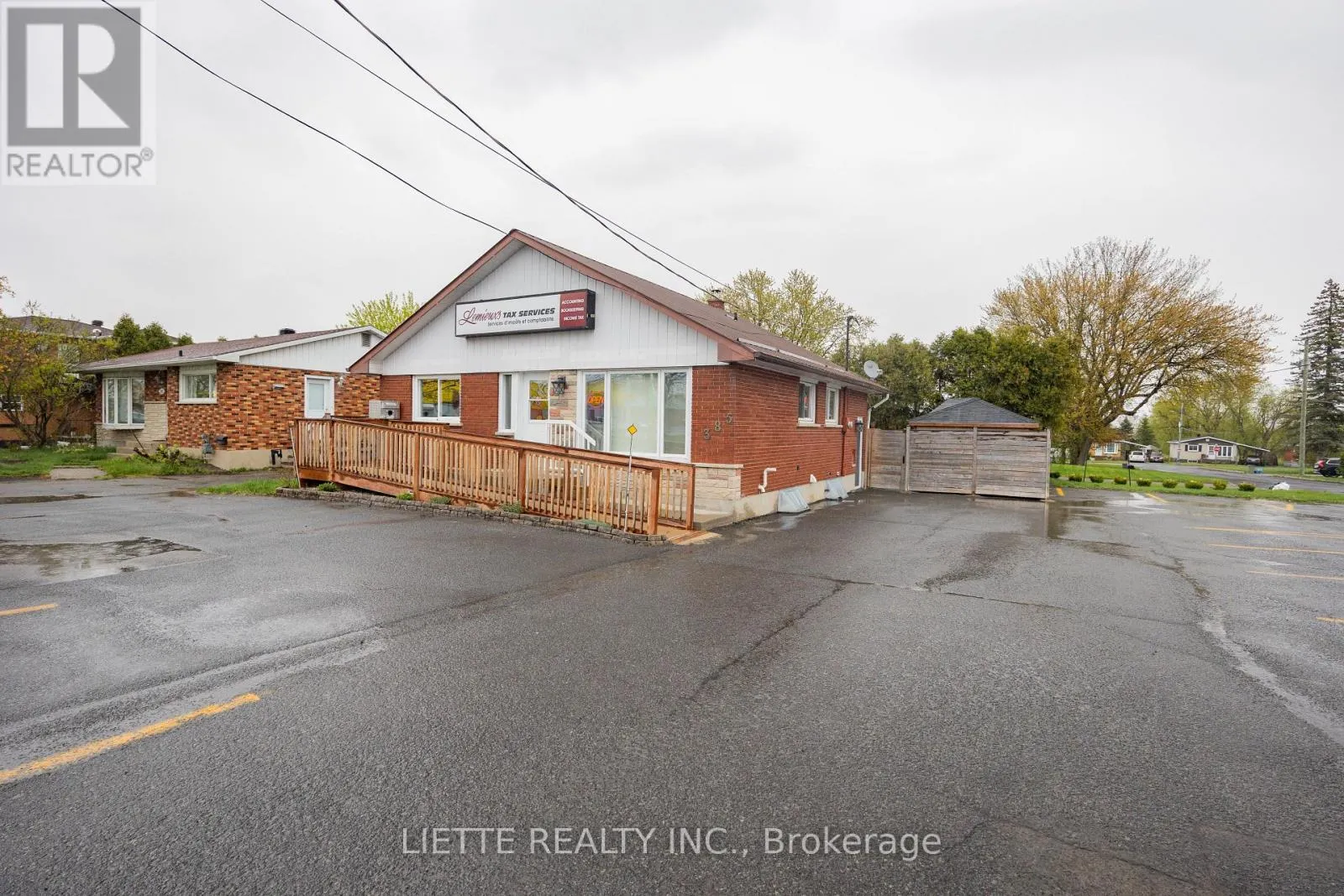 385 MAIN STREET S