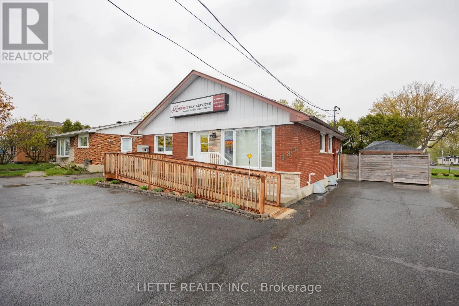 385 MAIN STREET S