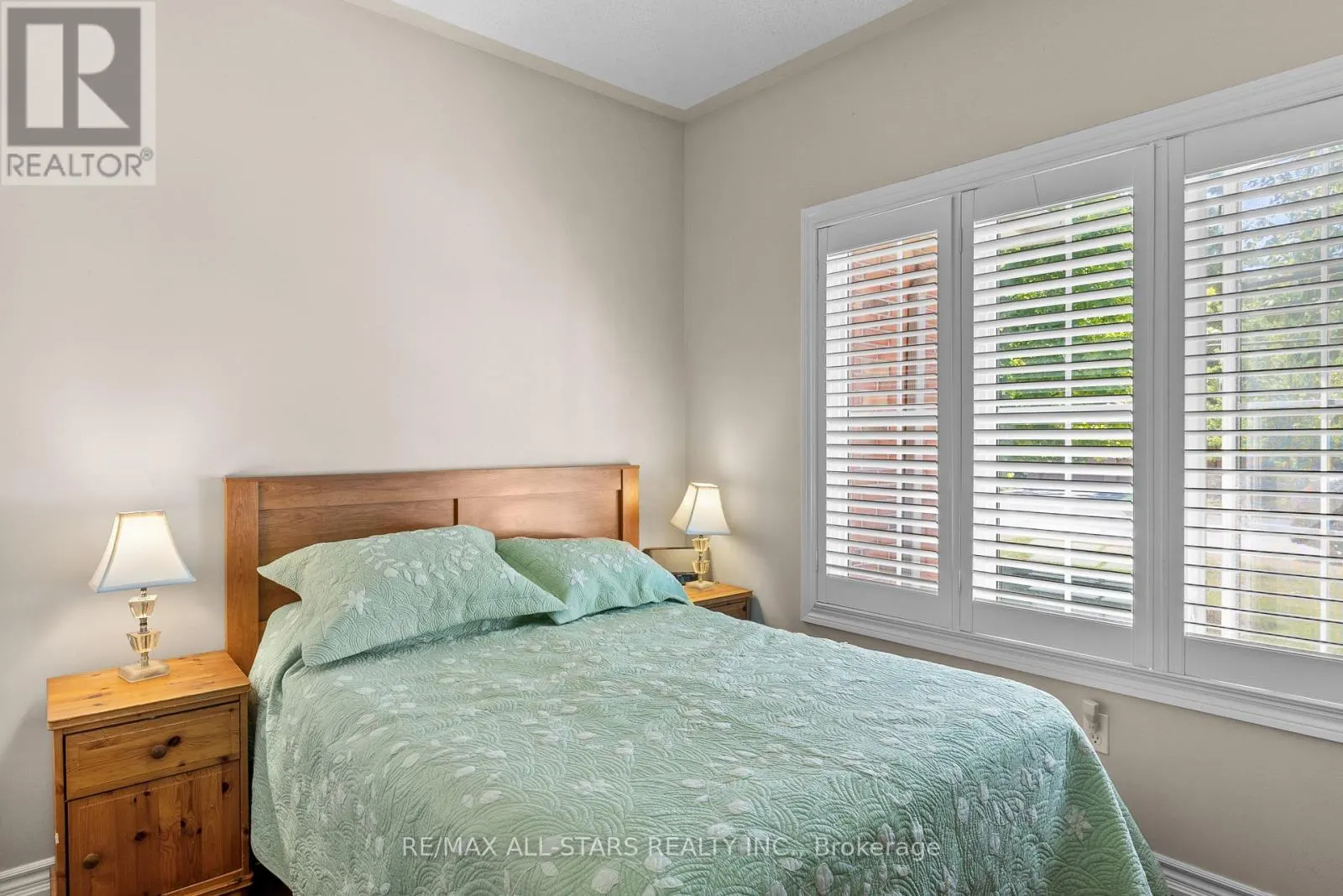 11 - 111 COLBORNE STREET #11