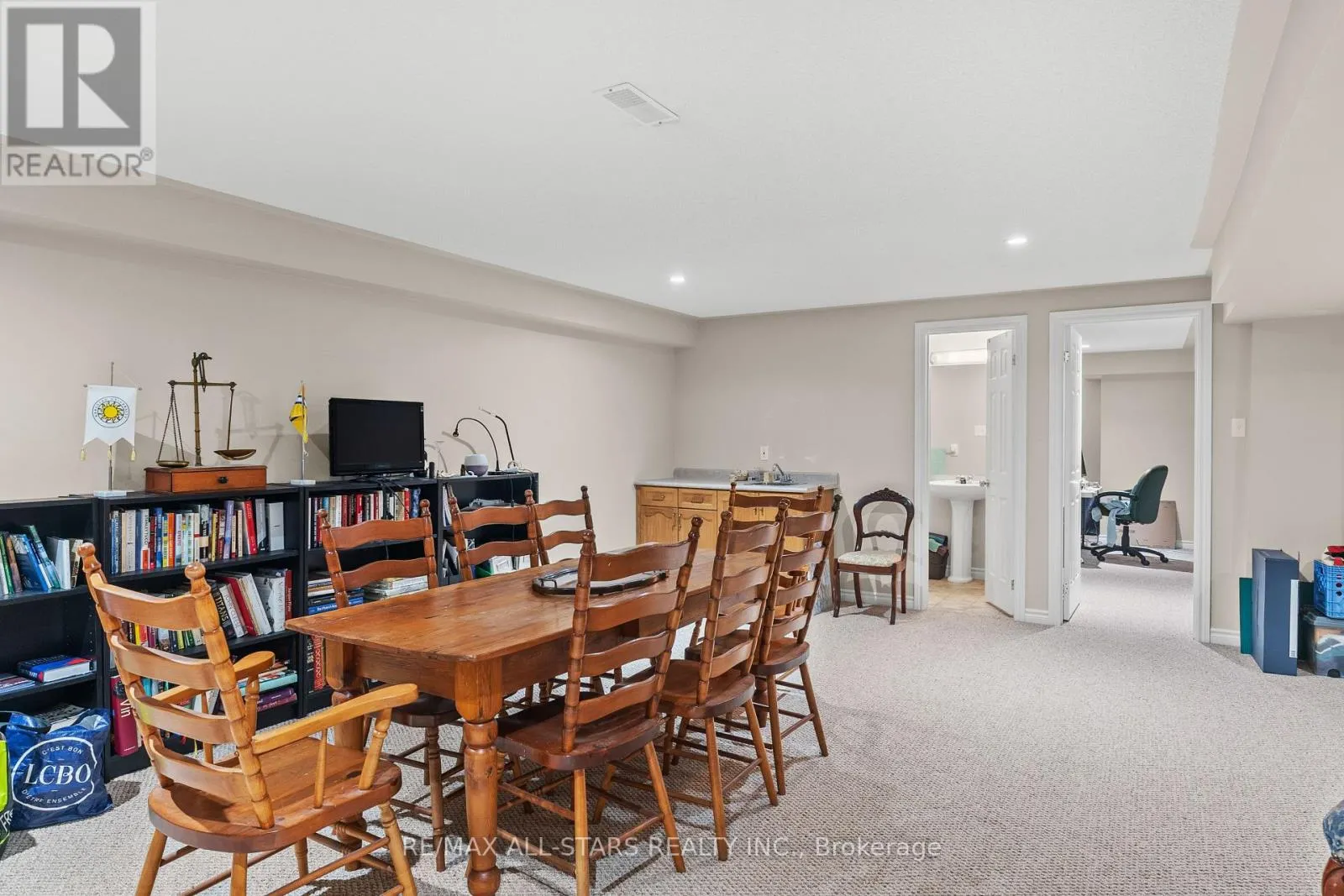 11 - 111 COLBORNE STREET #11