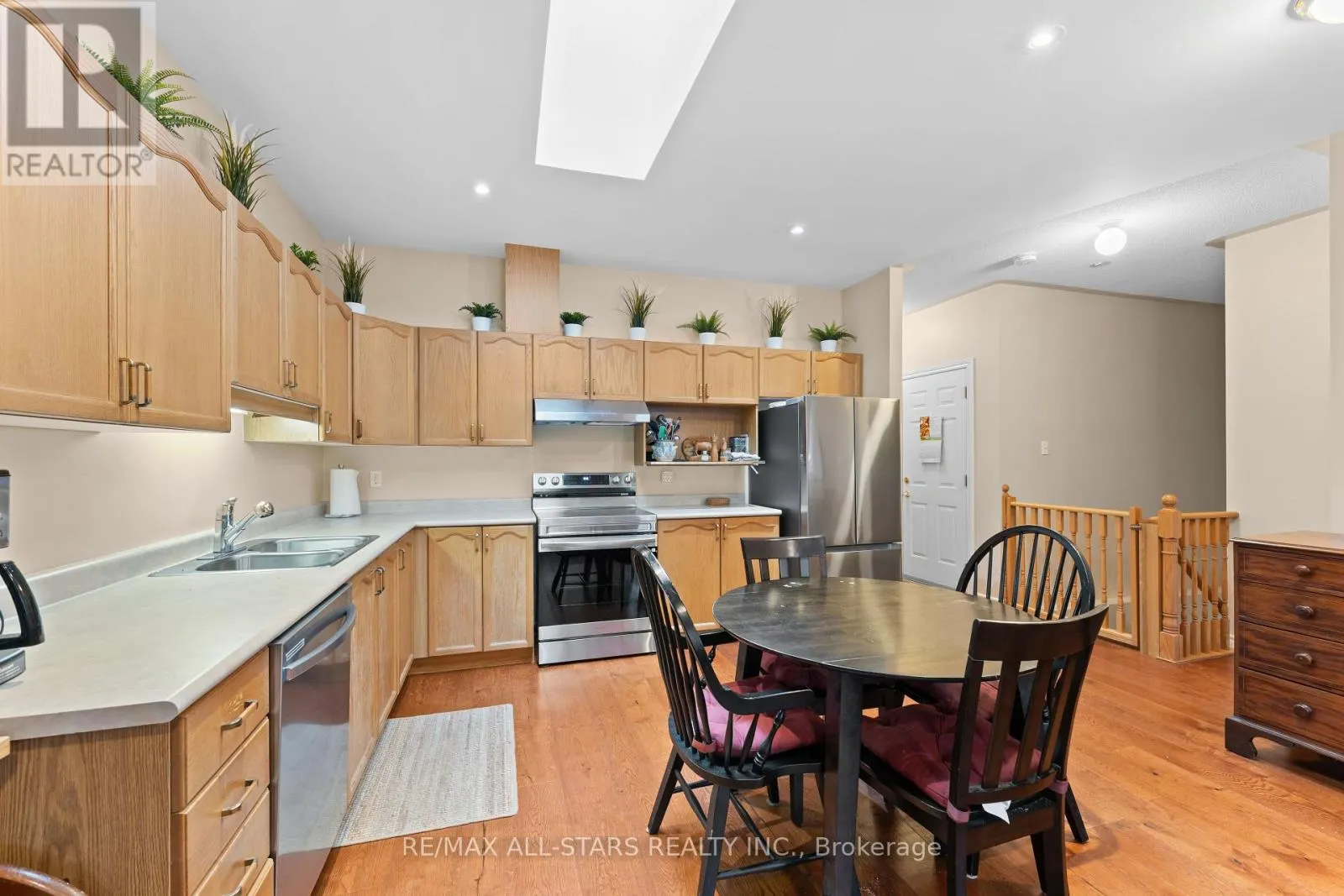 11 - 111 COLBORNE STREET #11