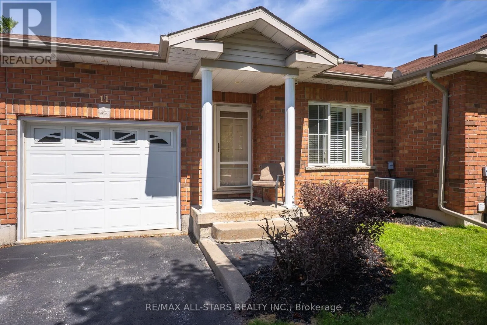 11 - 111 COLBORNE STREET #11