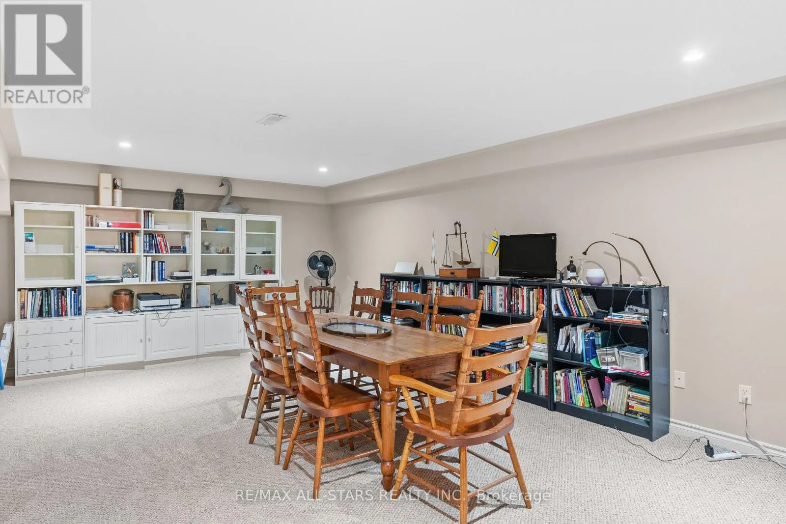 11 - 111 COLBORNE STREET #11