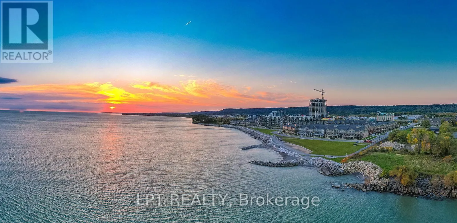 16 PLACE POLONAISE DRIVE