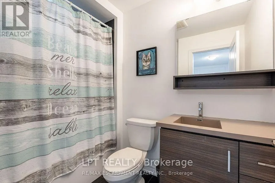 16 PLACE POLONAISE DRIVE