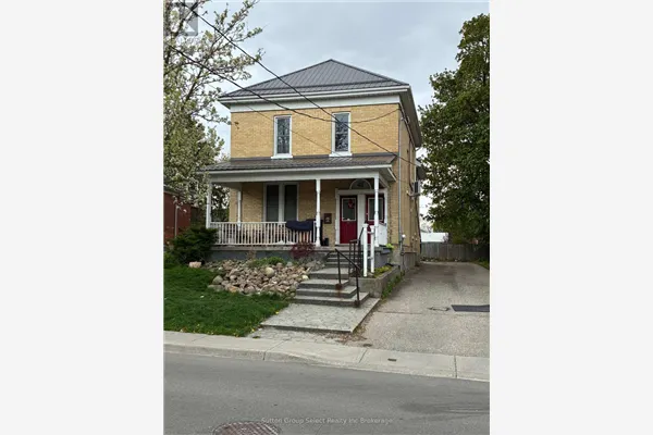 48 PERRY STREET