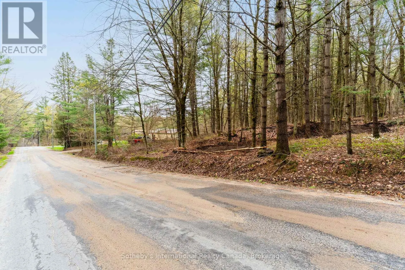 0 WHITE'S ROAD
