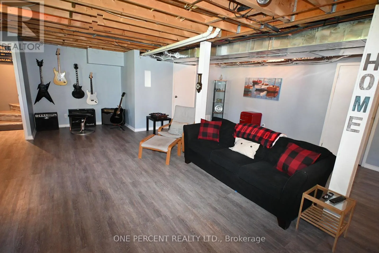 2010 RUE DU PARC STREET W