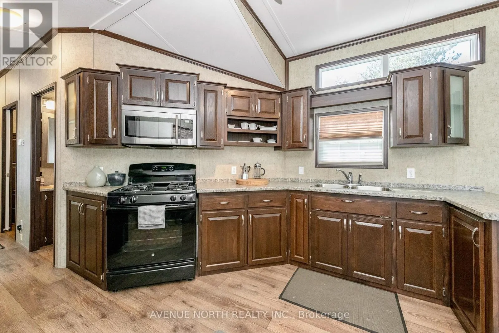 #H23 - 240 PINEWOOD PARK ROAD