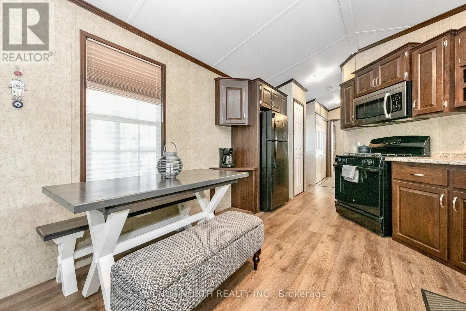 #H23 - 240 PINEWOOD PARK ROAD