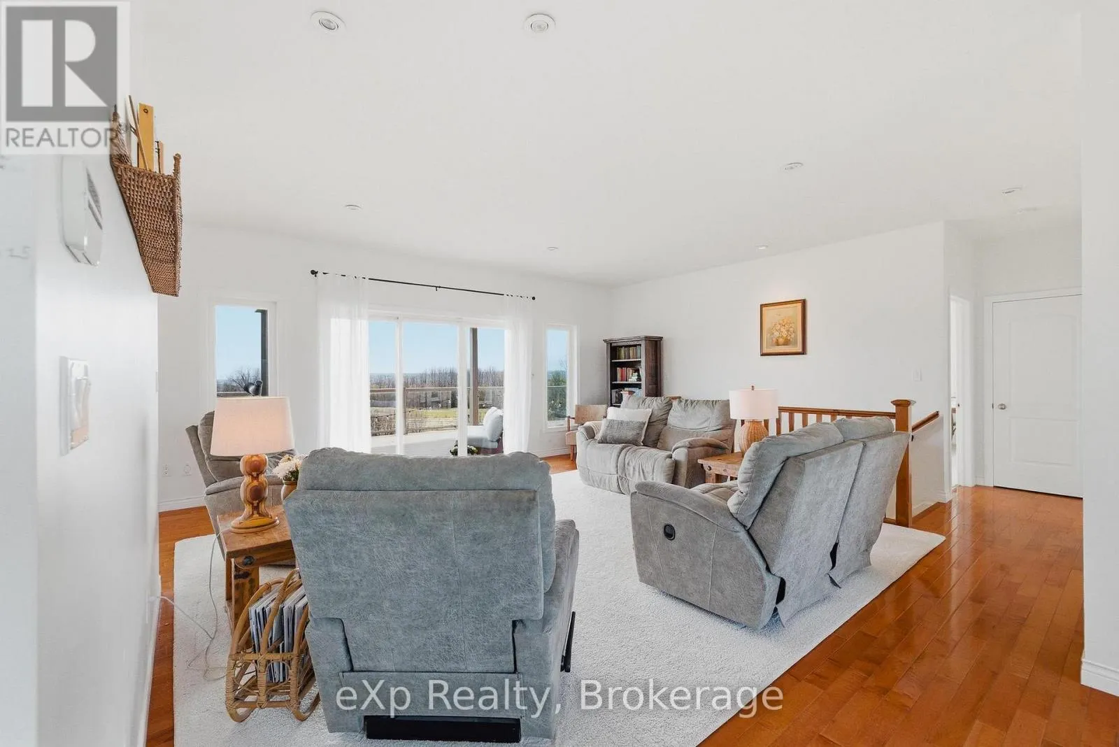 138430 112 GREY ROAD