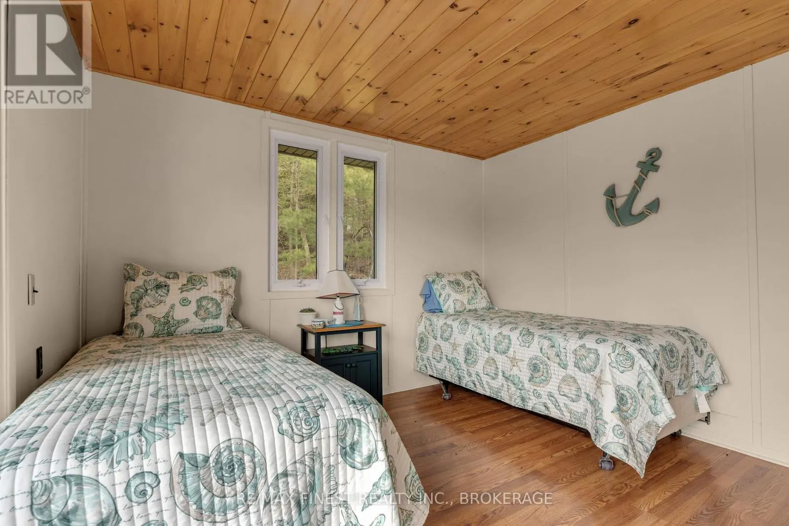 14 DOWNIE ISLAND