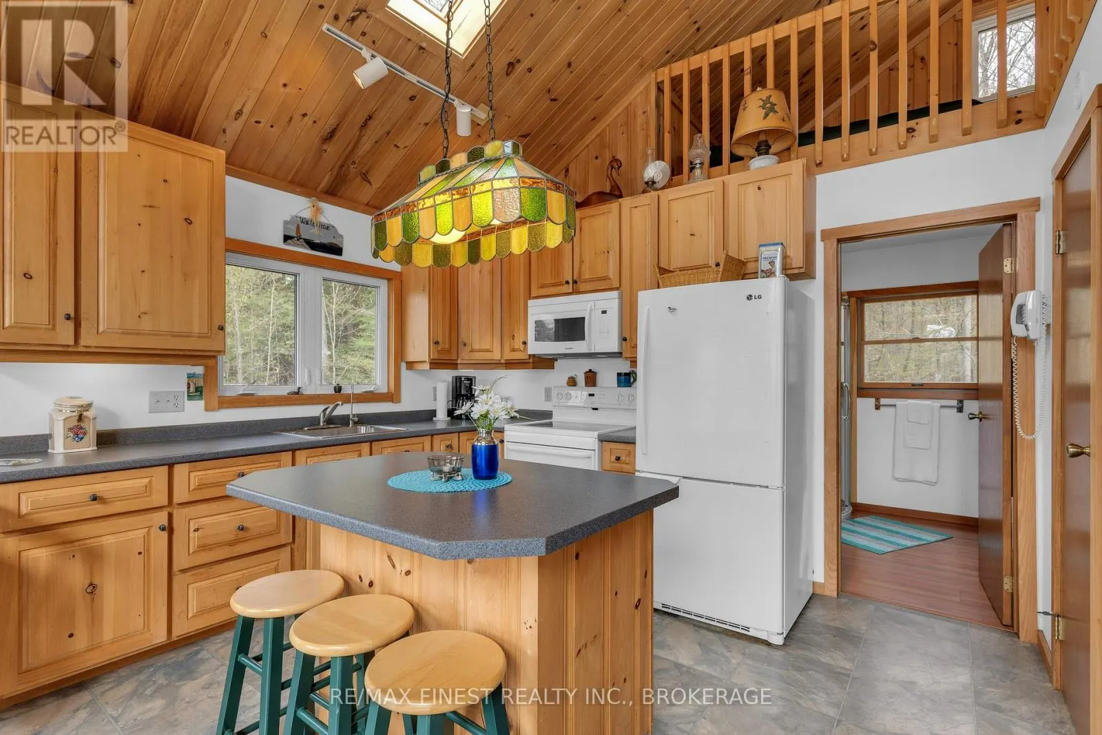 14 DOWNIE ISLAND