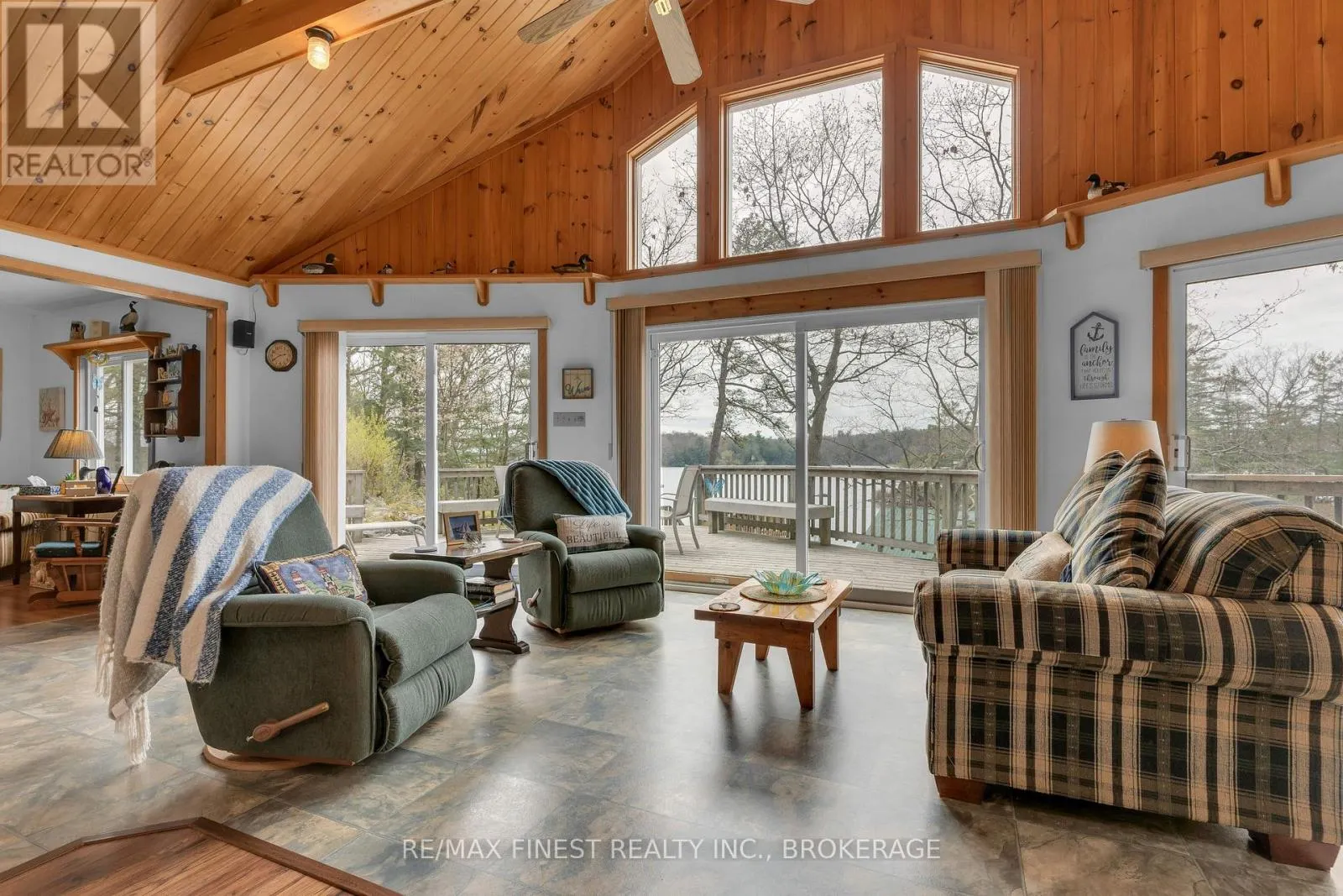 14 DOWNIE ISLAND