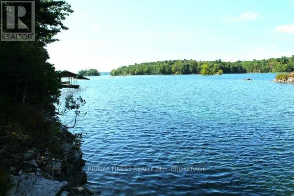 14 DOWNIE ISLAND