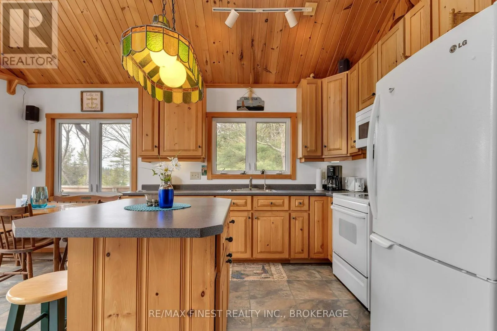 14 DOWNIE ISLAND