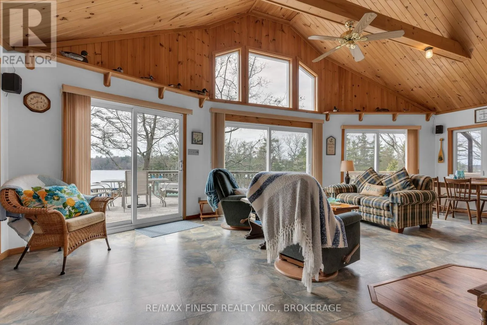 14 DOWNIE ISLAND