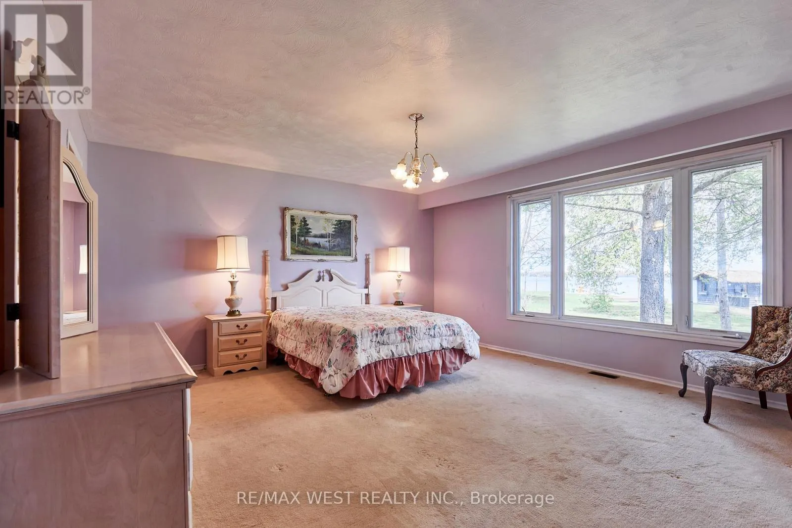 557 RIVERSIDE DRIVE