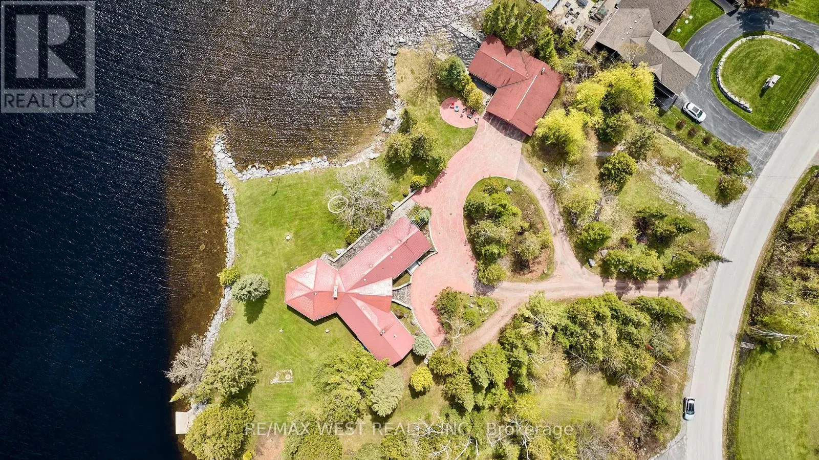 557 RIVERSIDE DRIVE