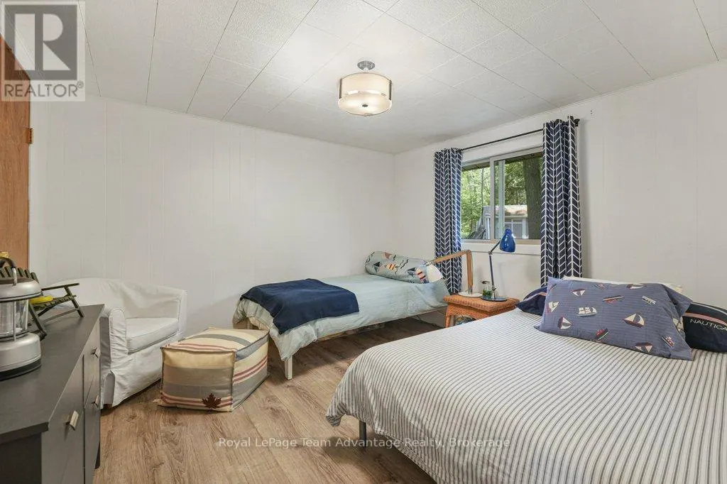 46 HUCKLEBERRY ISLAND
