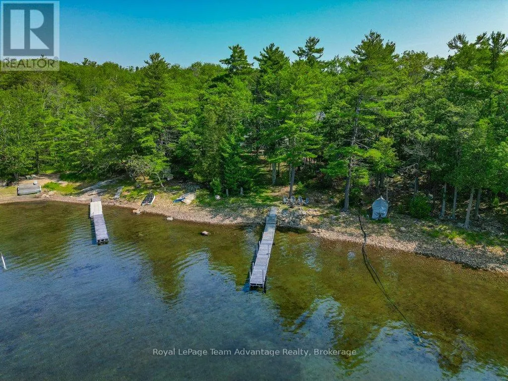 46 HUCKLEBERRY ISLAND