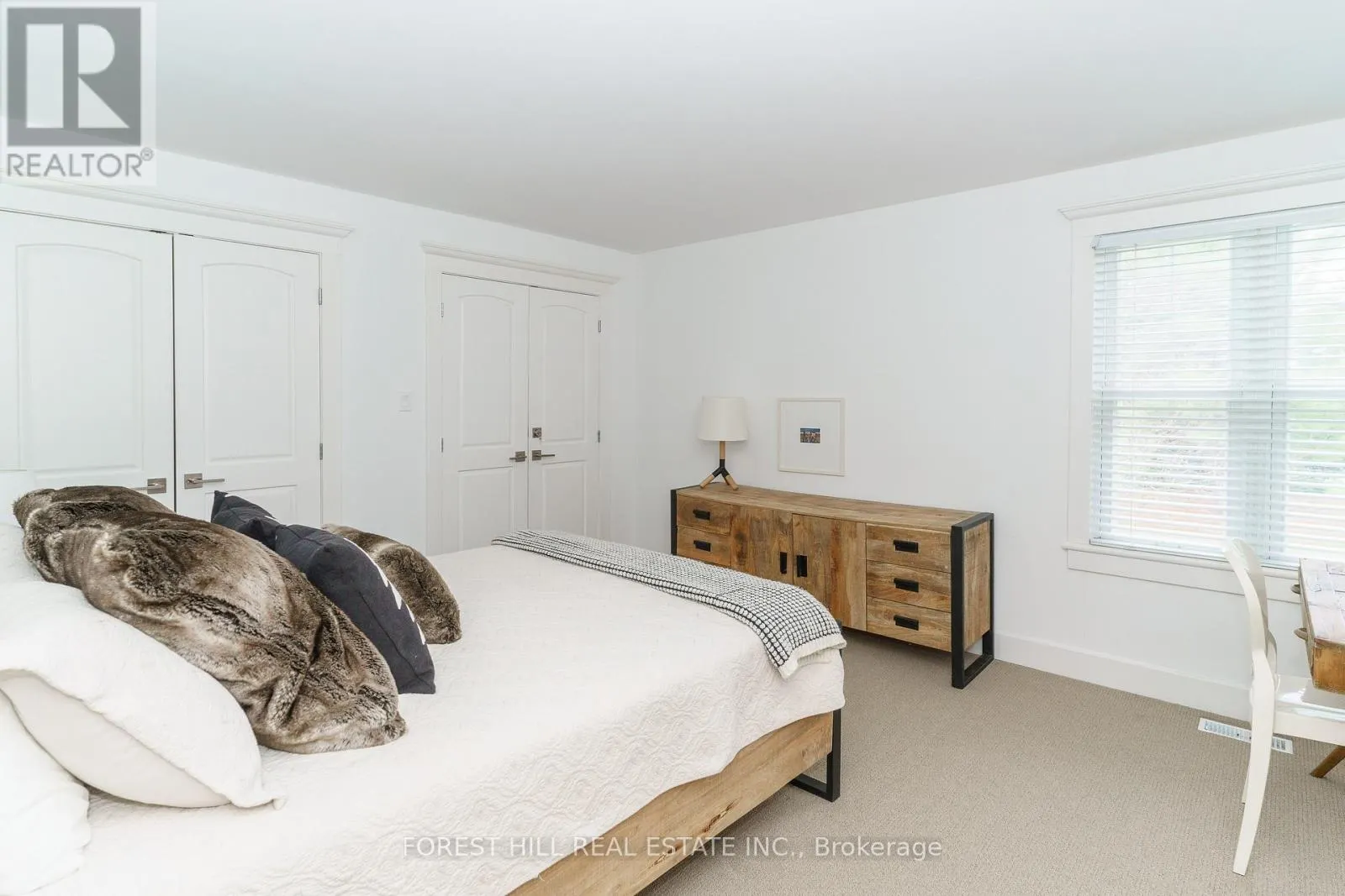 2 - 1131 ELGIN HOUSE ROAD