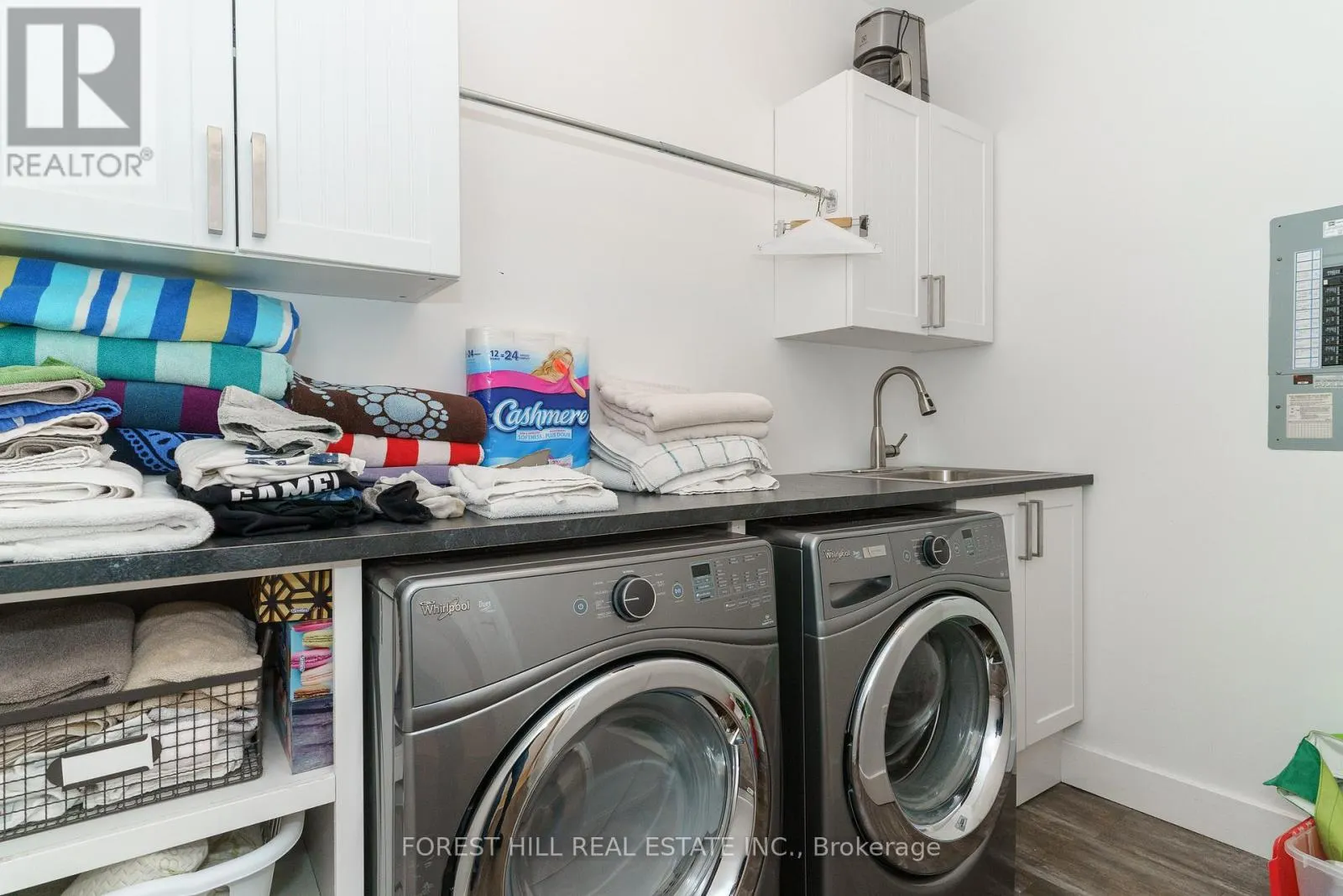 2 - 1131 ELGIN HOUSE ROAD
