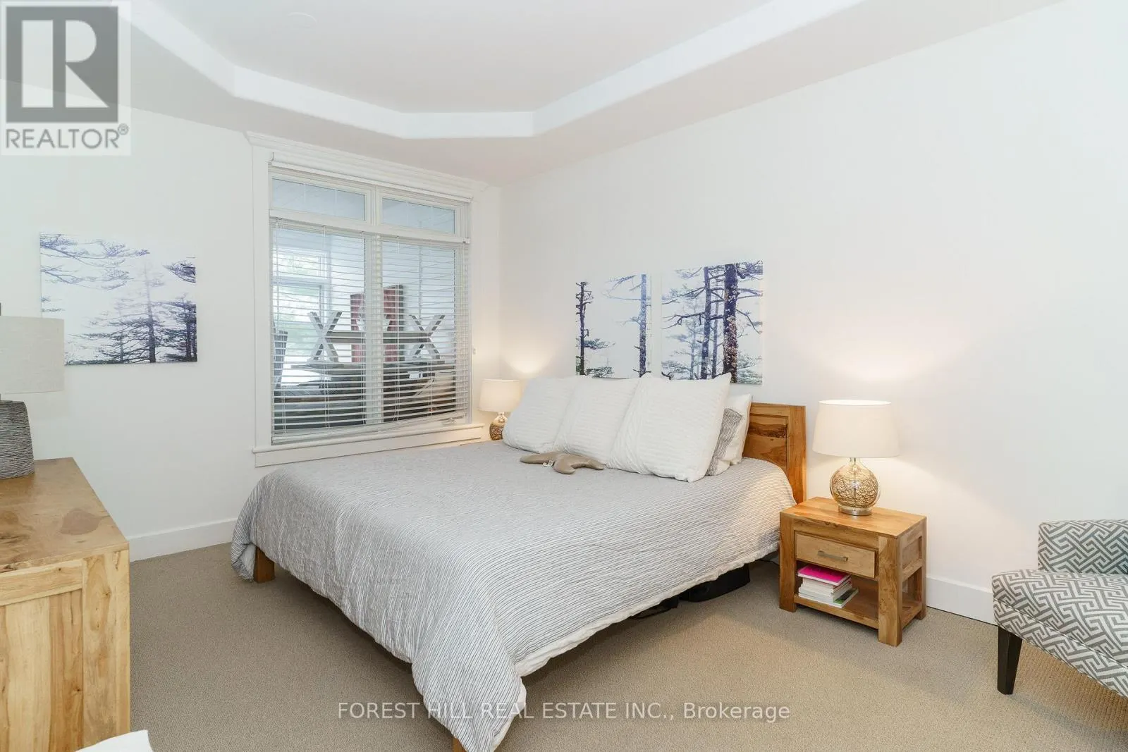 2 - 1131 ELGIN HOUSE ROAD