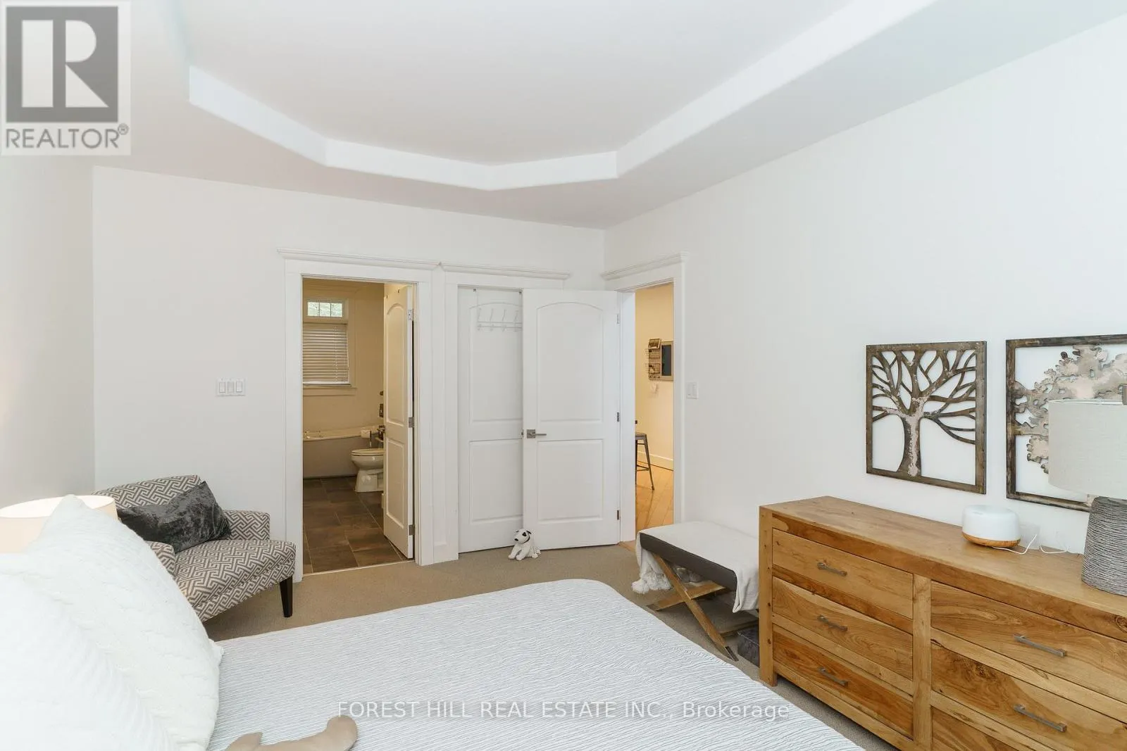 2 - 1131 ELGIN HOUSE ROAD