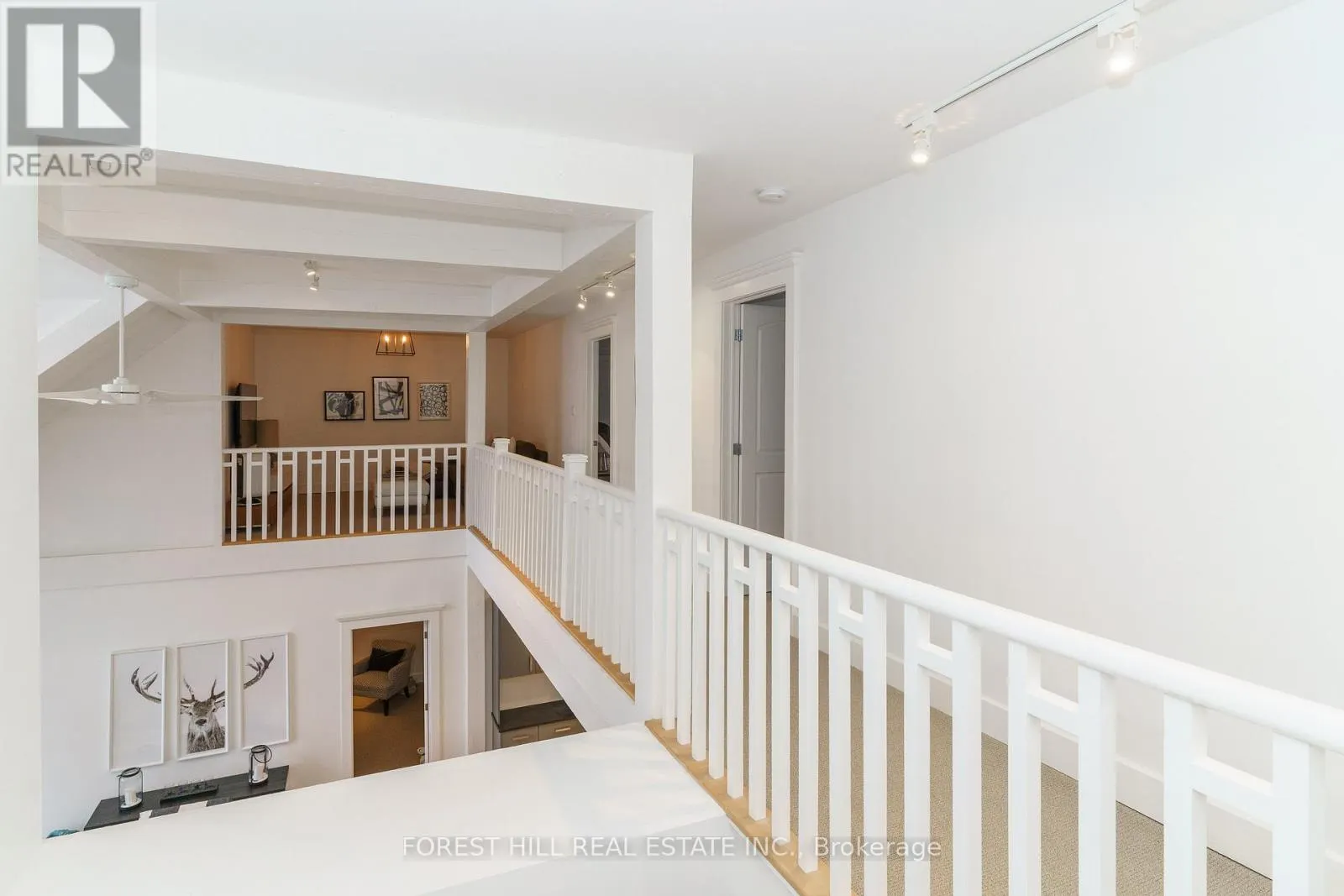 2 - 1131 ELGIN HOUSE ROAD