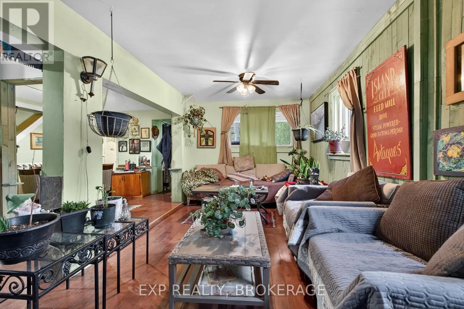 342 KING STREET W