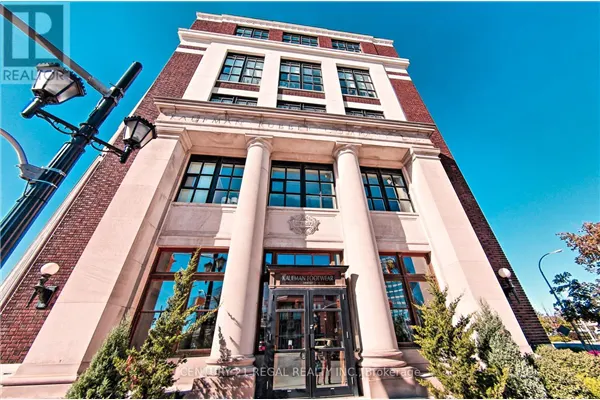 102 - 404 KING STREET W