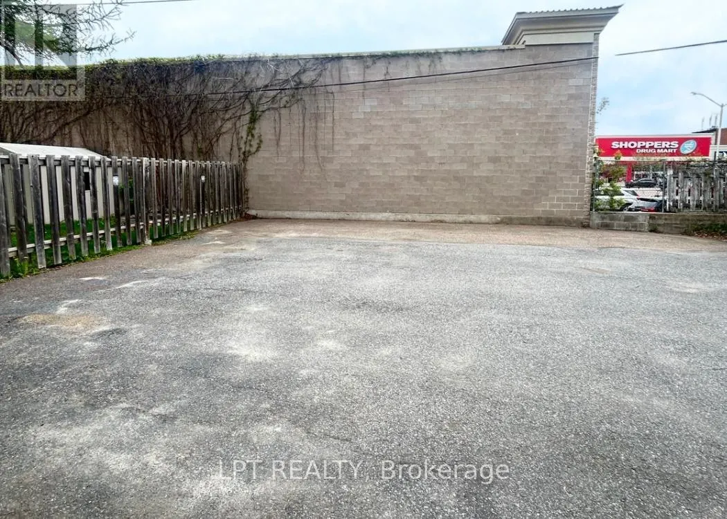 71 MCGONIGAL STREET W
