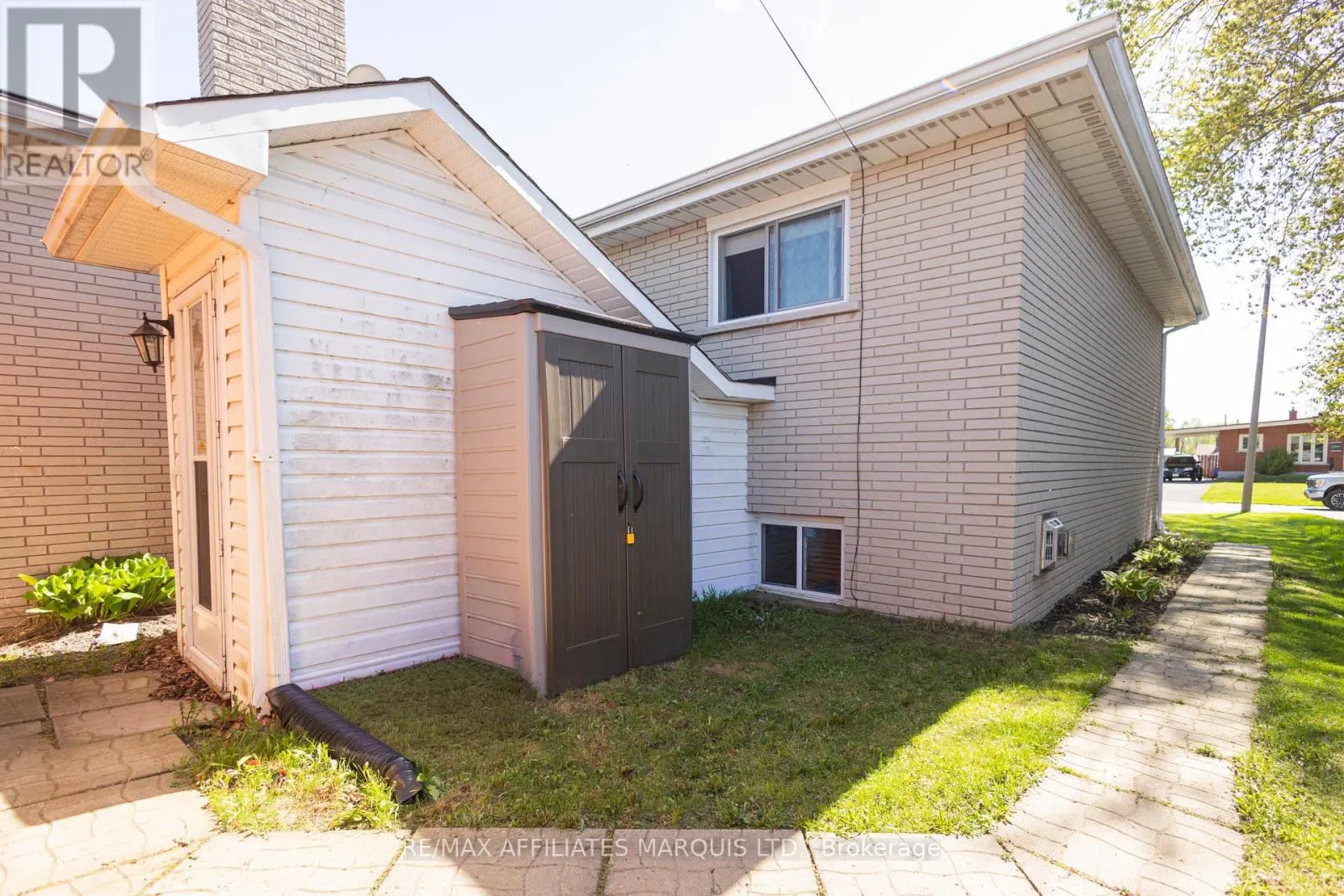 420 BEACH AVENUE