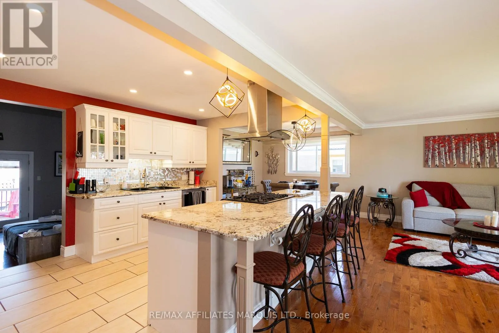 420 BEACH AVENUE